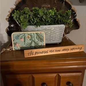 Floral Green Wallet with Gold Accents